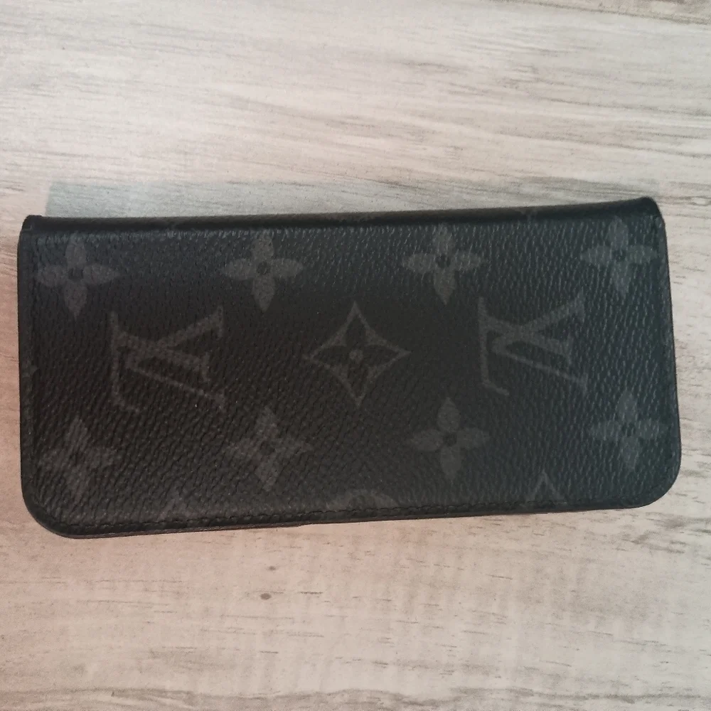 Authentic Louis Vuitton Monogram Phone Folio Case iPhone 7 Plus iPhone 8 Plus